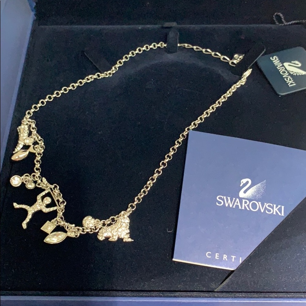 Necklace and bracelet set